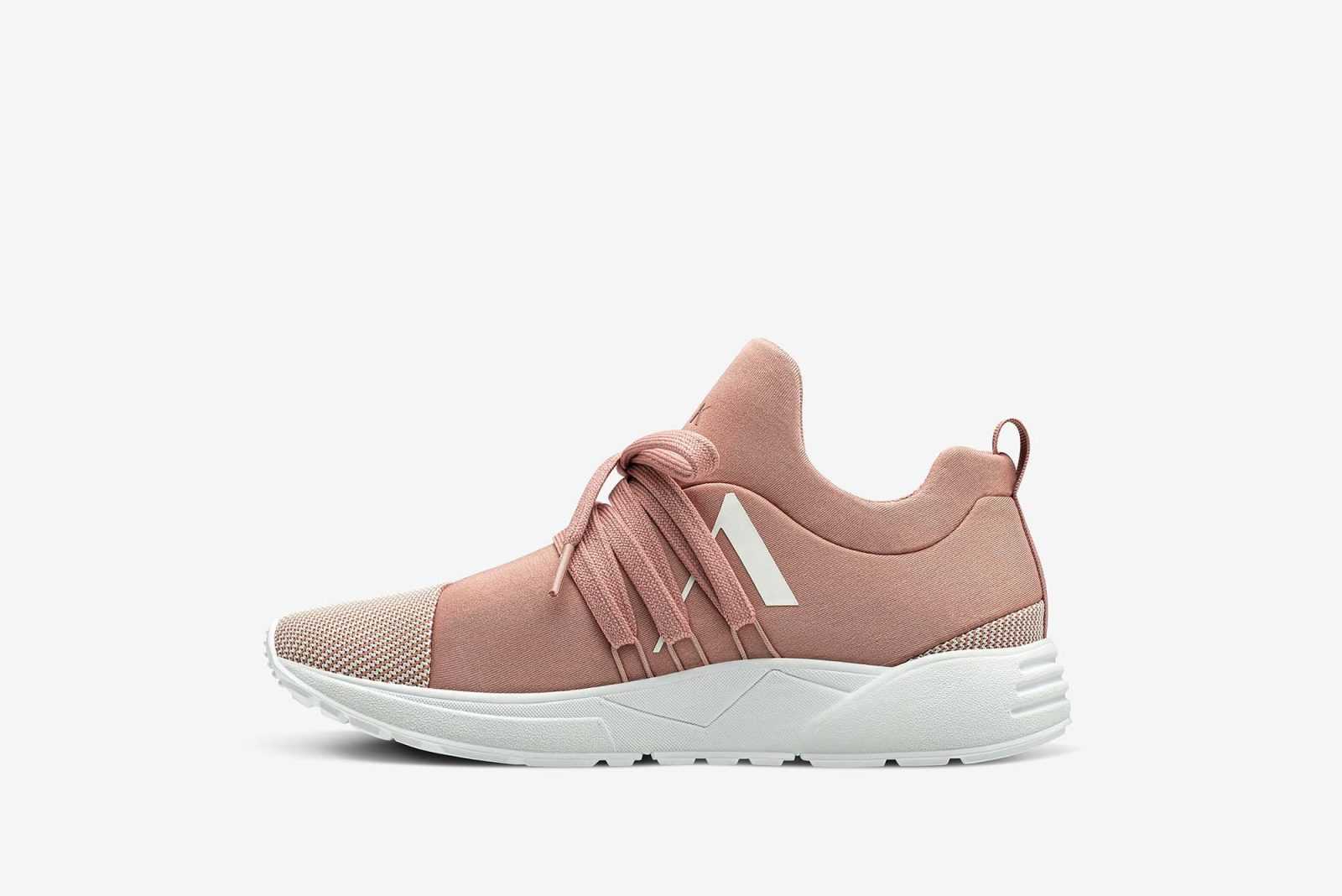 ARKK Copenhagen Nizke superge 'Raven'  rosé / bela