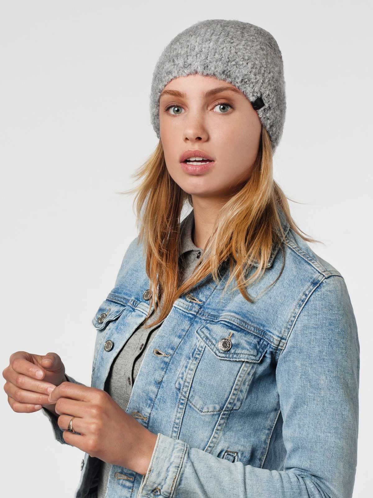 Bickley + Mitchell Kape '82161-01 Beanie'  siva