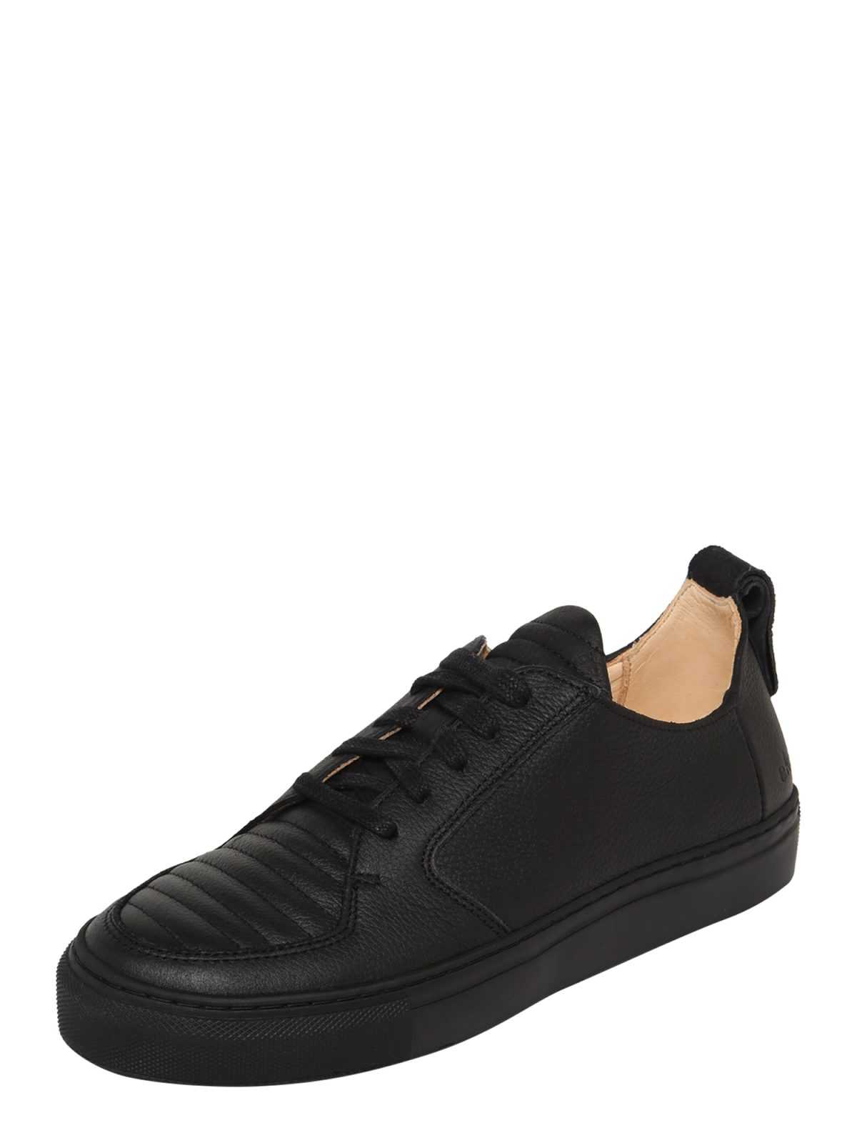 EKN Footwear Nizke superge 'Argan'  črna