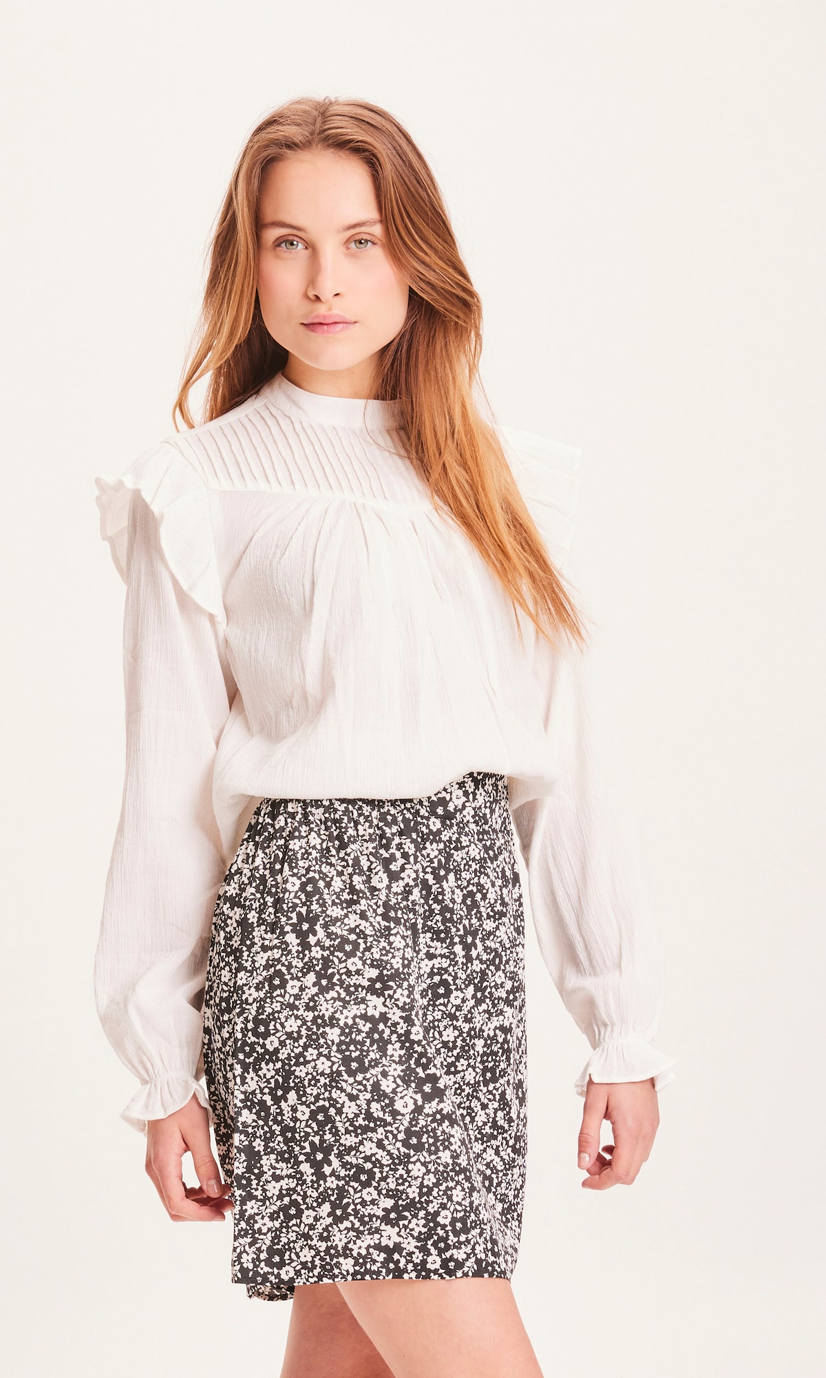 KnowledgeCotton Apparel Bluza  bela